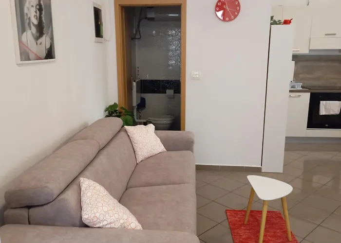 Soca Treasure With Free Parking Διαμέρισμα Bovec